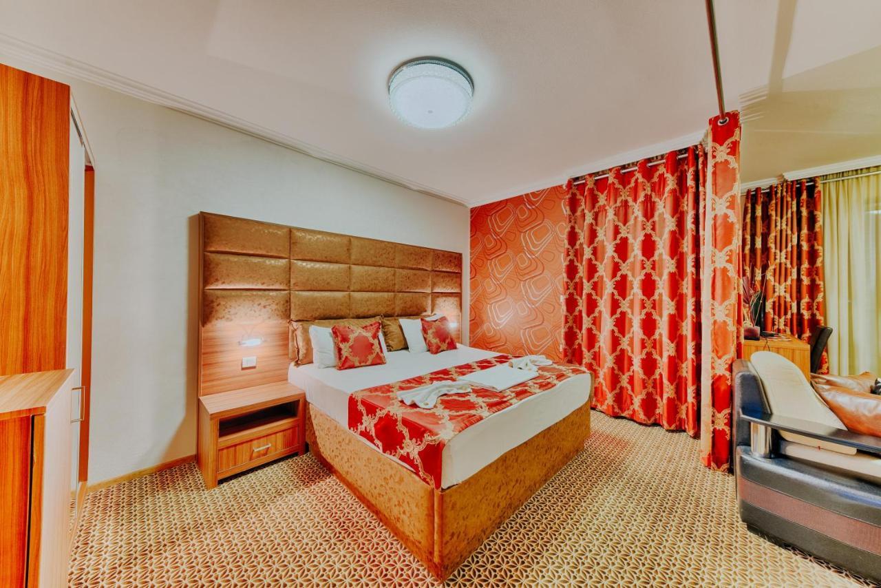 Hotel Lion Улцинь Экстерьер фото