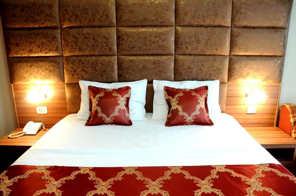 Hotel Lion Улцинь Экстерьер фото