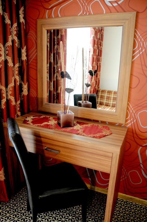 Hotel Lion Улцинь Экстерьер фото